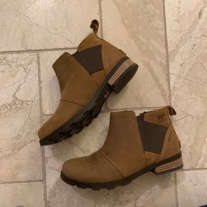 Sorel Emelie Chelsea Bootie 8.5
